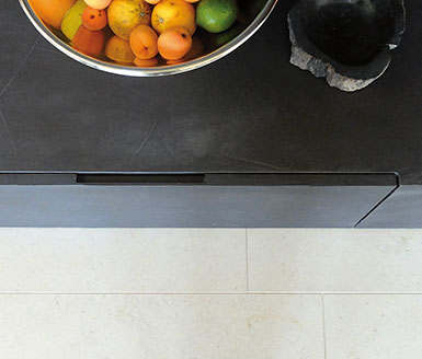 Heizkamin schwarz Detail