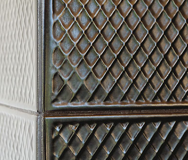 Kachelofen schwarz Detail